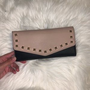 Aldo Wristlet in great condition